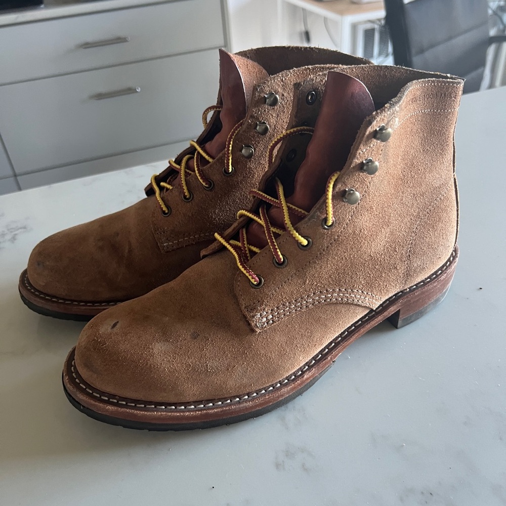 Excellent Deal! Wolverine 1000 Mile Suede Boots (Brown) - Men's US 9